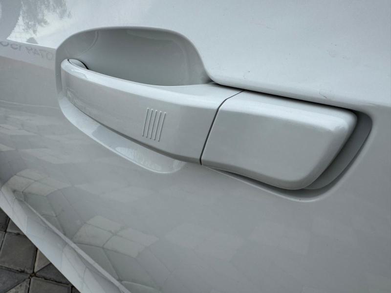 Car Thumb